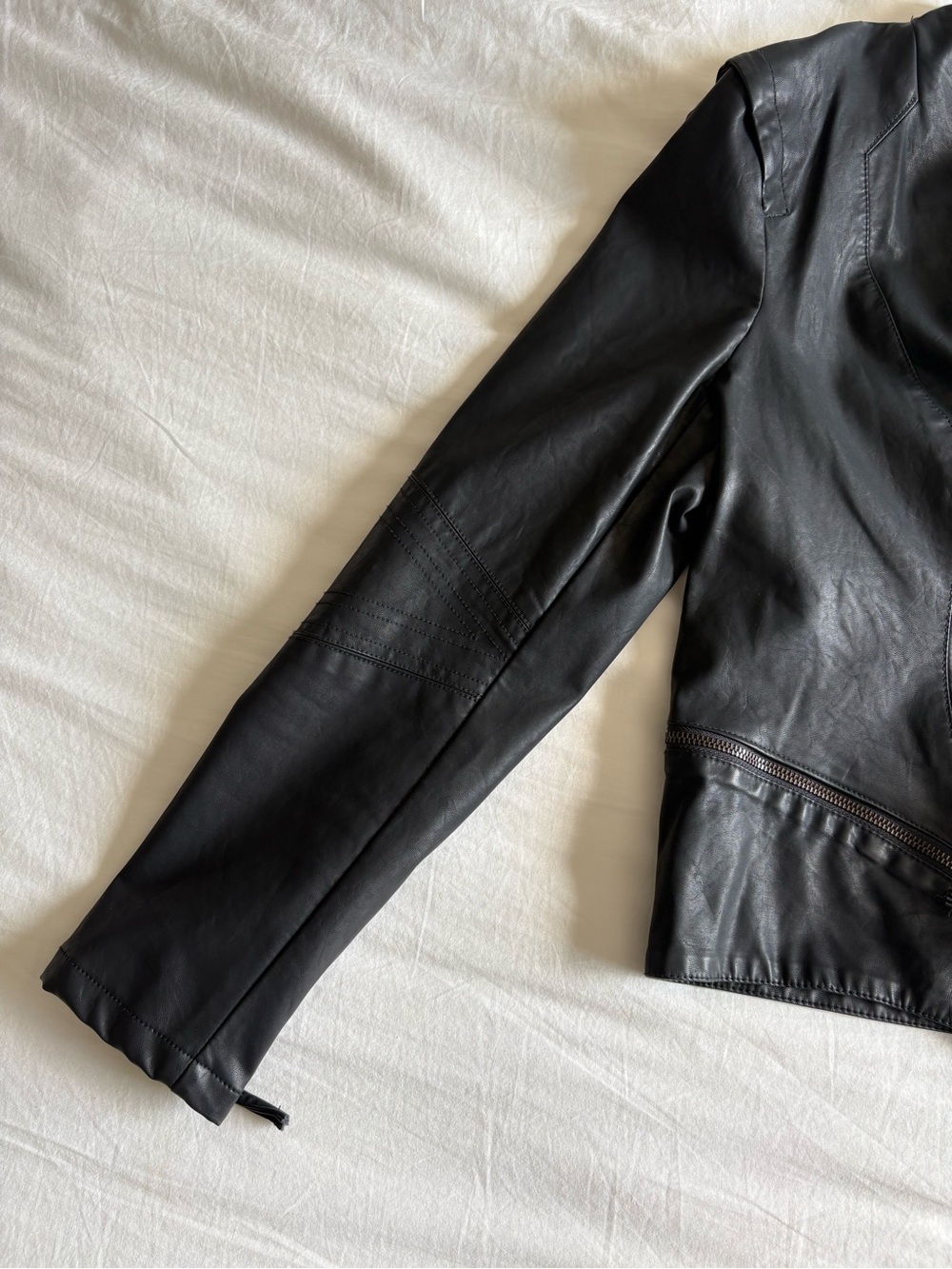 [BLANKNYC] Black Vegan Leather Asymmetrical Moto Jacket - Size XL - Picture 3 of 13